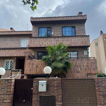 Апартаменты C1 Madrid, Zona Exclusiva Экстерьер фото